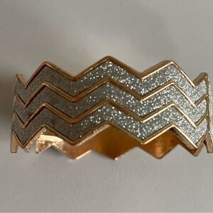 EUC. Beautiful gold/silver chevron bangle.